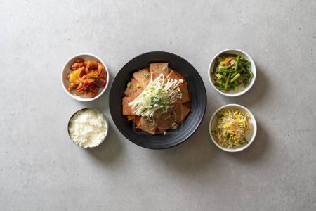 Spam, duruchigi, côtes de porc, maquereau grillé, Lim Yeon-soo, rouleau d'?ufs, nourriture coréenne