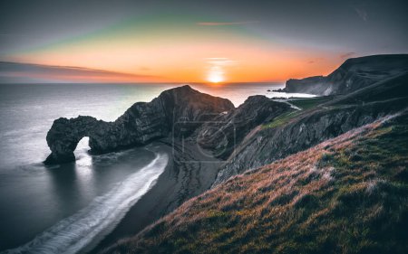 Téléchargez les photos : Vue des falaises et de la mer en Angleterre UK - en image libre de droit