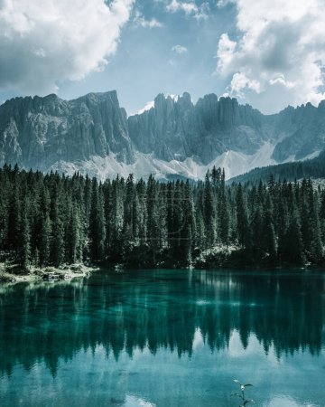 Foto de Dolomita vista panorámica y colores en Italia - Imagen libre de derechos