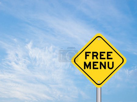 Téléchargez les photos : Panneau de transport jaune avec mot menu gratuit sur fond bleu ciel de couleur - en image libre de droit