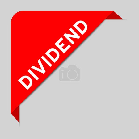 Color rojo de banner de etiqueta de esquina con dividendo de palabra sobre fondo gris