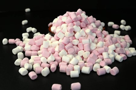 Kleine Leckereien: Mini-Marshmallows verleihen jedem Moment Süße