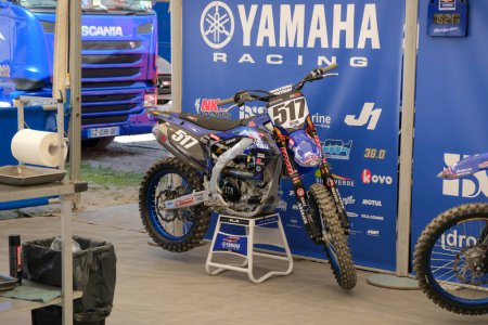 Foto de Trento, Italia: 04 2024 14 MxGP Pietramurata evento gratuito de motocross internacional Yamaha Jk Box. Foto de alta calidad - Imagen libre de derechos