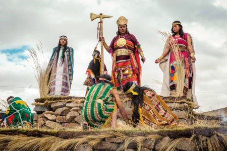 Foto de Ritual inca, celebrando la lana de la vicua en el tradicional Chaccu en Pampas Galeras. 23 de junio de 2013 - Ayacucho, Perú - Imagen libre de derechos