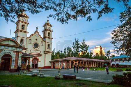 Téléchargez les photos : L'église de la sainte trinité, Huancayo Pérou - en image libre de droit