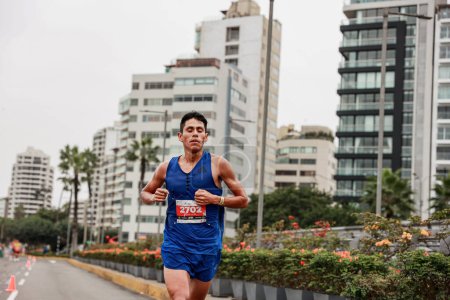 Téléchargez les photos : Athlète participant au marathon de Lima 42k, 21 mai 2023 Pérou - en image libre de droit