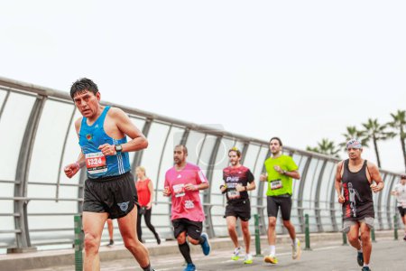 Téléchargez les photos : Athlète participant au marathon de Lima 42k, 21 mai 2023 - en image libre de droit