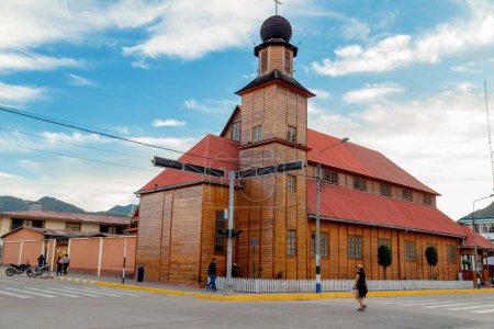 Foto de La ciudad de cusco en perú. la plaza principal de la Oxapampa, perú - Imagen libre de derechos