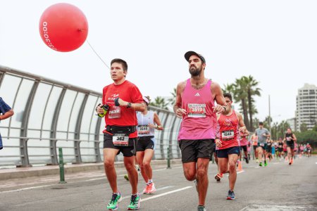 Téléchargez les photos : Marathon Lima 42k,. Athlète en compétition en mai 21, 2023 - en image libre de droit