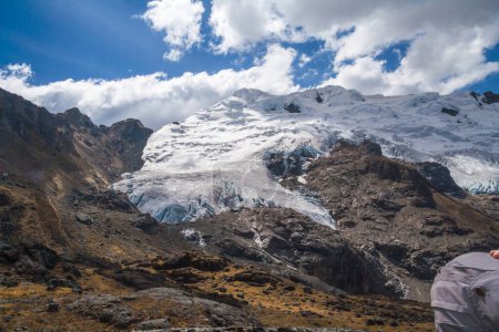 Foto de Excursionista en las montañas, Montaña Huaytapallana, Huancayo Perú, - Imagen libre de derechos