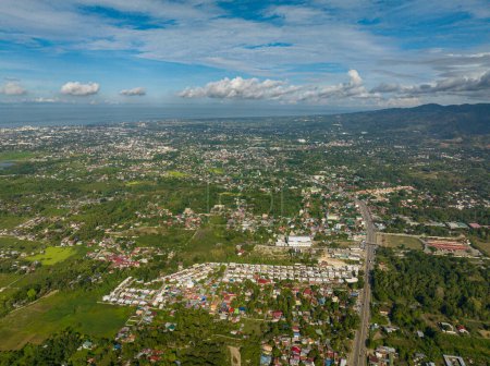 Foto de Zamboanga City: Quinta ciudad más poblada y tercera más grande por área terrestre en Filipinas. Mindanao. Paisaje urbano. - Imagen libre de derechos