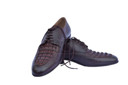 Foto de Zapatos de cuero masculino cerca aislado en blanco - Imagen libre de derechos
