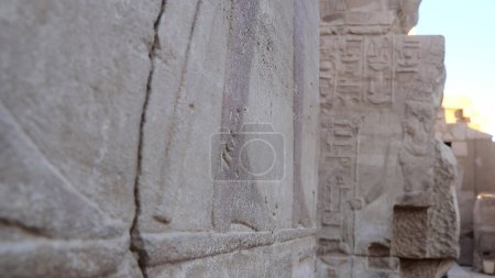 Téléchargez les photos : Temple Karnak, le plus grand complexe de temple en Egypte. - en image libre de droit