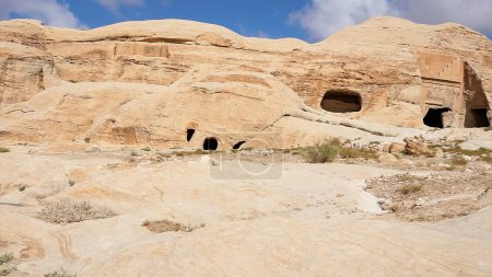 Foto de Djinn Bloquea Tumba dentro de la ciudad rocosa de Petra, Jordania. - Imagen libre de derechos