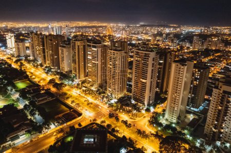 Photo for Ribeiro Preto, Sao Paulo, Brazil - April 23, 2022: Night images of the city of Ribeiro Preto. Avenida Joo Fiusa, photos closer to the avenue. long exposure. - Royalty Free Image