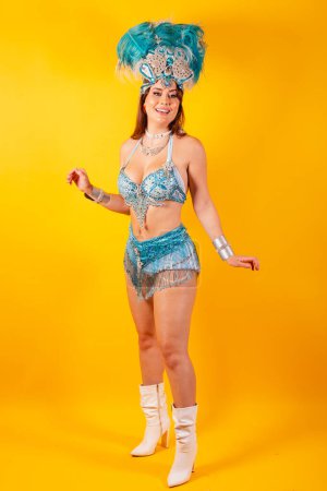 Photo for Vertical shot, full body, beautiful Brazilian woman in carnival clothes. posing for photo. - Royalty Free Image