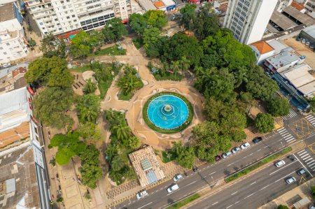 Foto de Presidente Prudente, So Paulo, Brasil - Alrededor de octubre de 2022: Presidente Prudente, plaza central de la ciudad. - Imagen libre de derechos