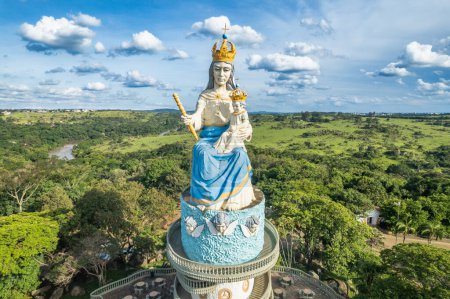 Téléchargez les photos : Salto, So Paulo, Brésil - Vers février 2023 : Vue aérienne de Salto, Monument à la Patronne - en image libre de droit