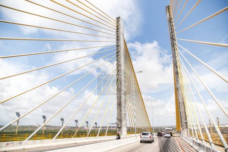 Foto de Natal, Rio Grande do Norte, Brasil - 12 de marzo de 2021: Foto el puente Newton Navarro de la ciudad de Natal, RN. - Imagen libre de derechos