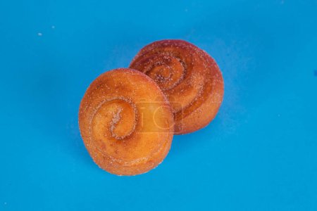 Téléchargez les photos : Beignets traditionnels au sucre - en image libre de droit