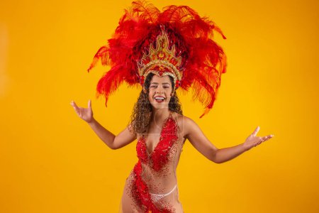 Foto de Traje brasileño vestido de samba - Imagen libre de derechos