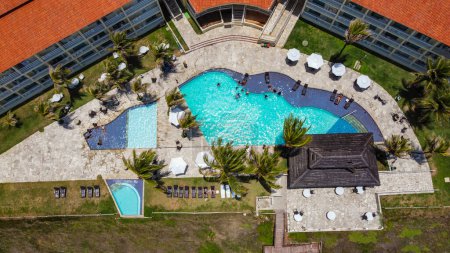 Téléchargez les photos : Natal, Rio Grande do Norte, Brésil - 12 mars 2021 : Image aérienne de l'hôtel Aram Praia Marina - en image libre de droit