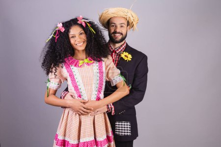 Foto de Pareja vestida con ropa típica de Festa Junina, Arraial, Festa de So Joo. - Imagen libre de derechos