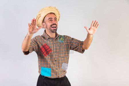 Foto de Hombre, brasileño vistiendo ropa de fiesta junina. Arraial, Fiesta de San Juan. increíble, increíble. - Imagen libre de derechos