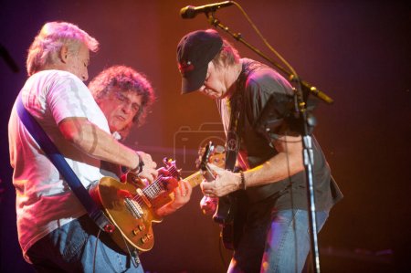 Téléchargez les photos : Austin City Limits - Neil Young et Crazy Horse en concert - en image libre de droit