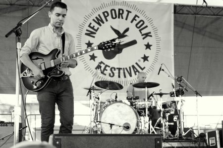 Foto de Festival Folclórico de Newport - Lord Huron en concierto - Imagen libre de derechos