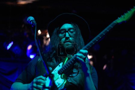 Téléchargez les photos : The Ghost of a Saber Tooth Tiger - Sean Lennon en concert au Brooklyn Bowl - en image libre de droit