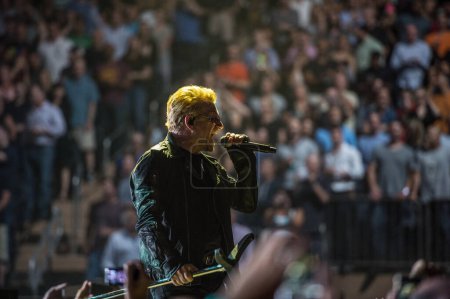 Téléchargez les photos : U2 en concert au Madison Square Garden à New York - en image libre de droit