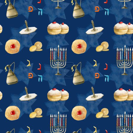 Foto de Hanukkah símbolos acuarela dibujado a mano patrón sin costuras sobre fondo azul oscuro con donas de vacaciones, dreidel, menorah, estrella de David, monedas, letras hebreas, jarra - Imagen libre de derechos