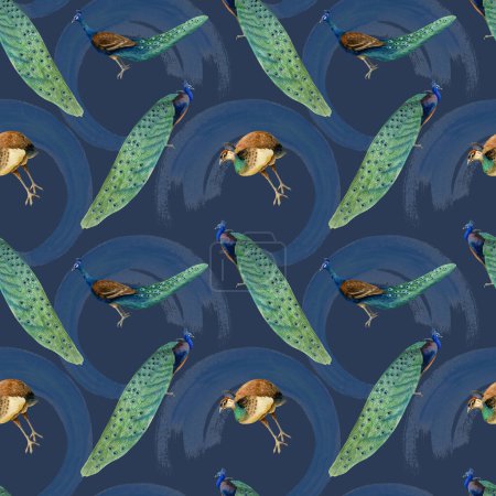 Téléchargez les photos : Peacocks and peahens birds with paint strokes seamless pattern on dark navy blue background in vintage tropical style for fabrics, textiles and bed linen. - en image libre de droit