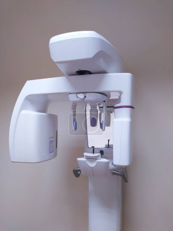 Foto de Tomógrafo digital 3D dental moderno. Tomógrafo de haz de cono dental, tratamiento y prevención de la cavidad oral - Imagen libre de derechos