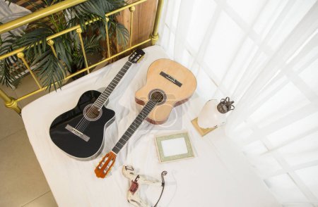 Gitarrenfolk, Holzgitarre, klassische Gitarre