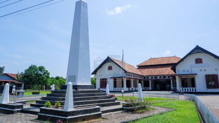 Le bâtiment du monument historique de la maison d'hôtes des héros à Muntok City, West Bangka, Indonésie