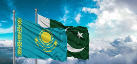 Téléchargez les photos : Drapeaux du Pakistan et du Kazakhstan drapeau d'amitié agitant sur le ciel avec un beau ciel. - en image libre de droit