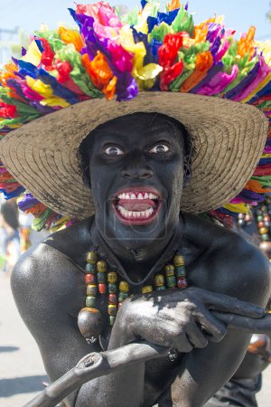 Téléchargez les photos : Barranquilla, Colombie, 03 02 2014, Homme noir au Carnaval de Barranquilla - en image libre de droit