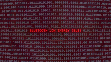 Foto de Cyber ataque bluetooth de baja energía (ble). Texto de vulnerabilidad en estilo de arte ascii sistema binario, código en la pantalla del editor. Texto en inglés, texto en inglés - Imagen libre de derechos