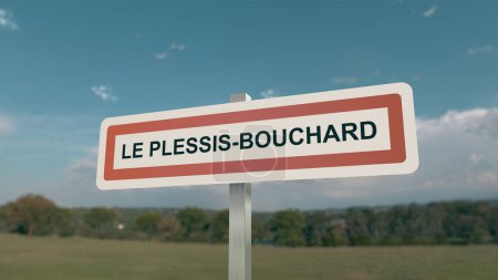 Téléchargez les photos : Panneau de ville du Plessis-Bouchard. Entrée de la ville du Plessis Bouchard à Val d'Oise, France - en image libre de droit