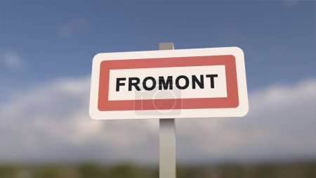 Ortsschild von Fromont. Eingang der Stadt Fromont in, Seine-et-Marne, Frankreich