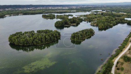 Téléchargez les photos : Drone photo Miribel Jonage Park Lyon France Europe - en image libre de droit