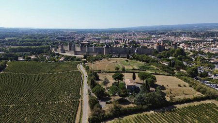 Téléchargez les photos : Drone photo Carcassonne medieval city, la cite medievale Carcassonne france europe - en image libre de droit