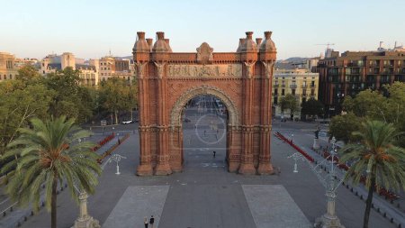 Foto de Drone photo Arco del triunfo, Arco del Triunfo barcelona españa europa - Imagen libre de derechos