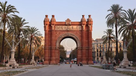 Téléchargez les photos : Photo Arc de triomphe, Arco del Triunfo barcelona espagne europe - en image libre de droit