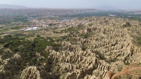 Téléchargez les photos : Drone photo Badlands de Purullena Espagne Europe - en image libre de droit