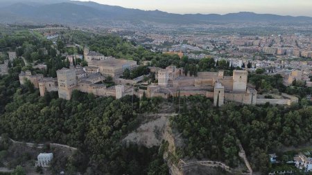 Foto de Drone foto Alhambra granada españa europa - Imagen libre de derechos