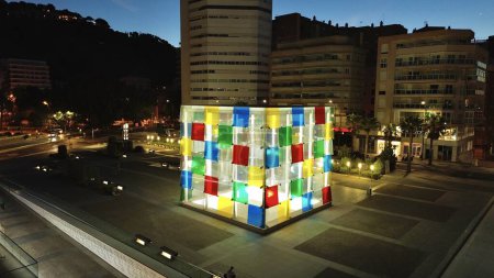 Téléchargez les photos : Drone photo Centre Pompidou Malaga Espagne europe - en image libre de droit