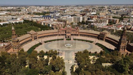 Téléchargez les photos : Drone photo Plaza de Espana Sevilla espagne europe - en image libre de droit